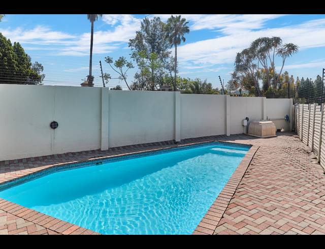 2 BEDROOM APARTMENT TO LET IN SANDOWN